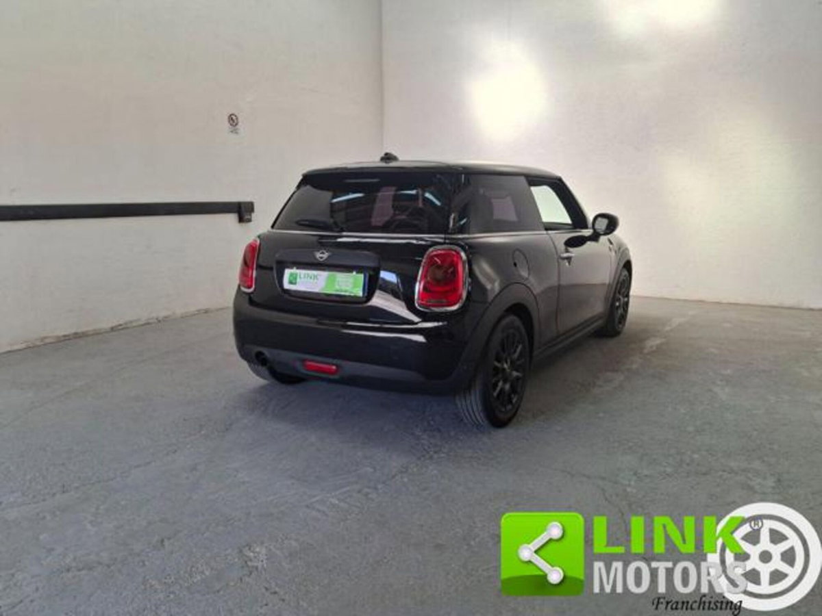 MINI Mini 1.5 One 75 CV Essential (11)