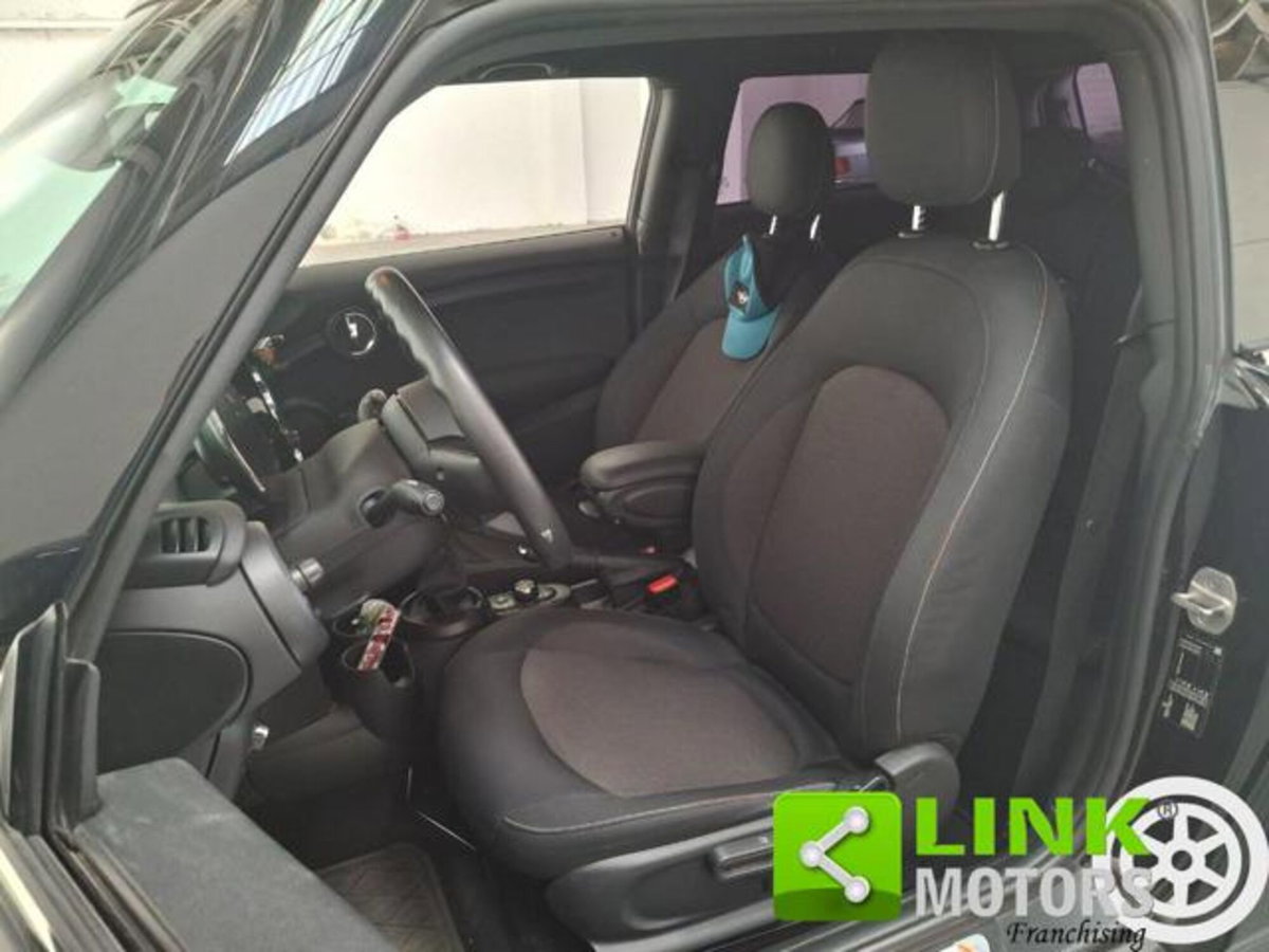 MINI Mini 1.5 One 75 CV Essential (8)