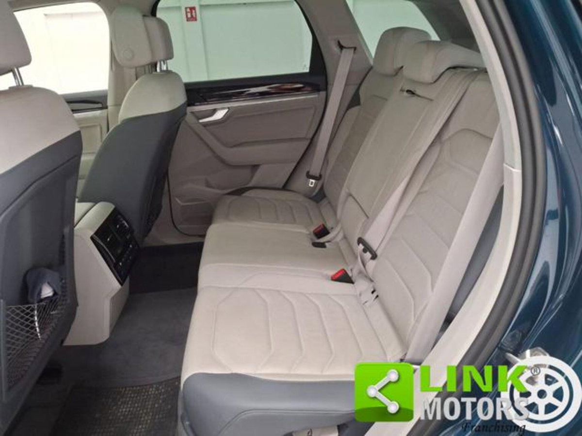 Volkswagen Touareg 3.0 V6 TDI SCR Elegance (9)