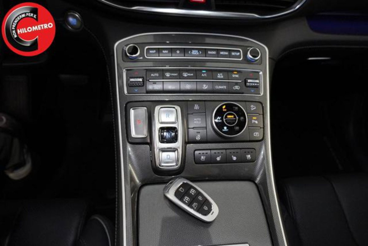 Hyundai Santa Fe 1.6 t-gdi phev XClass 4wd 288cv at 7p.ti (11)