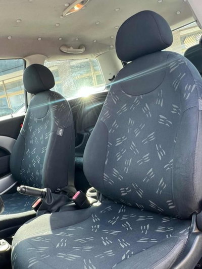 MINI Mini 1.4 tdi One D de luxe (7)