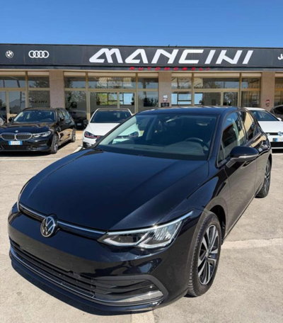 Volkswagen Golf Variant 2.0 tdi Life 150cv dsg usata