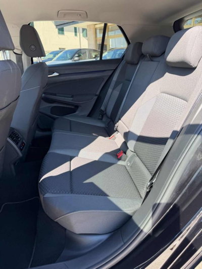 Volkswagen Golf Variant 2.0 tdi Life 150cv dsg (14)