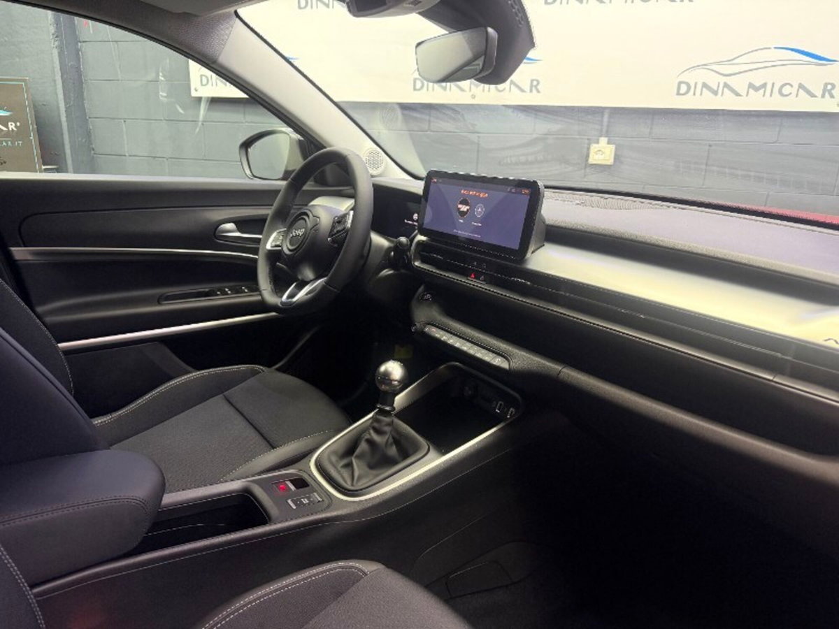Jeep Avenger 1.2 turbo Summit fwd 100cv (8)