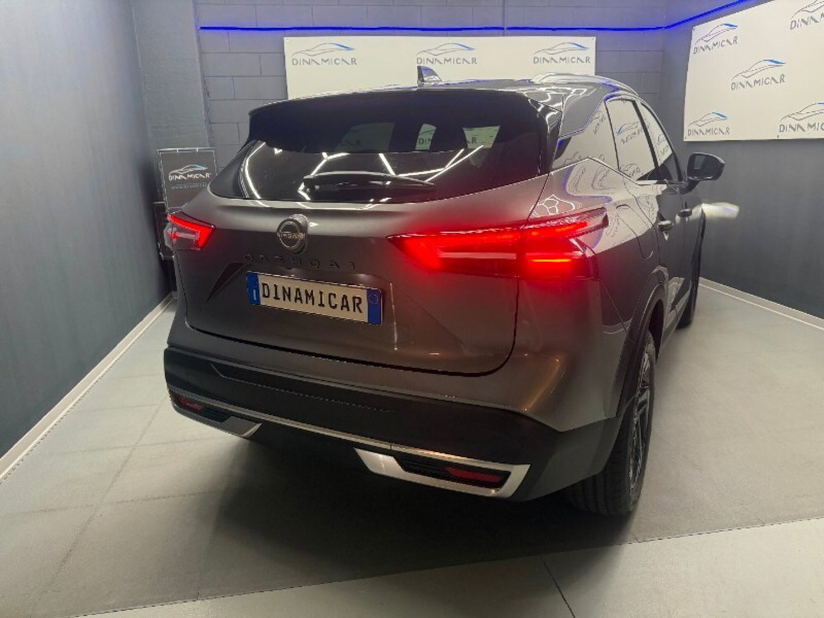Nissan Qashqai 1.3 mhev N-Connecta 2wd 140cv (7)