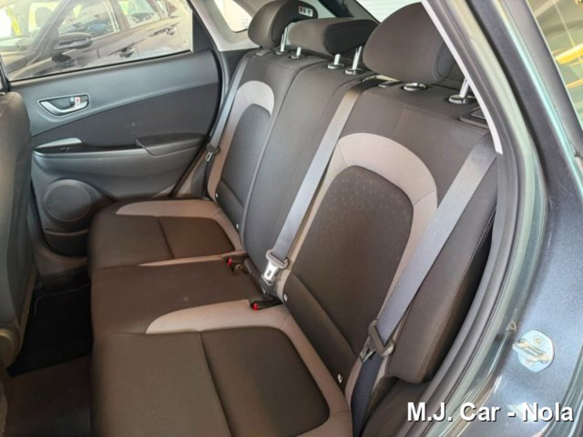 Hyundai Kona 1.6 CRDI 115 CV XTech (10)