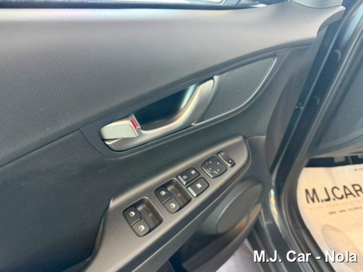 Hyundai Kona 1.6 CRDI 115 CV XTech (15)