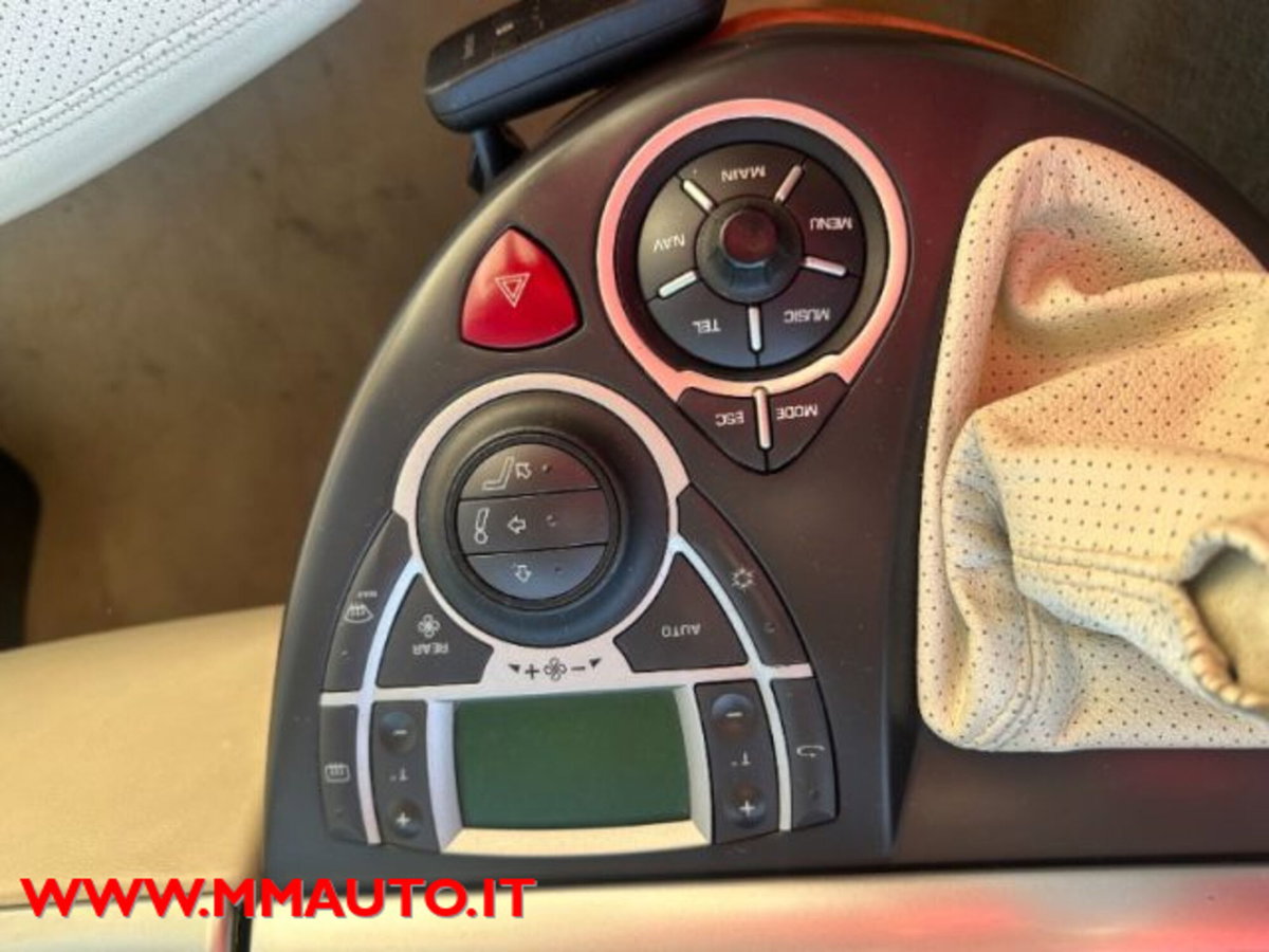 Peugeot 807 HDi FAP SV (13)