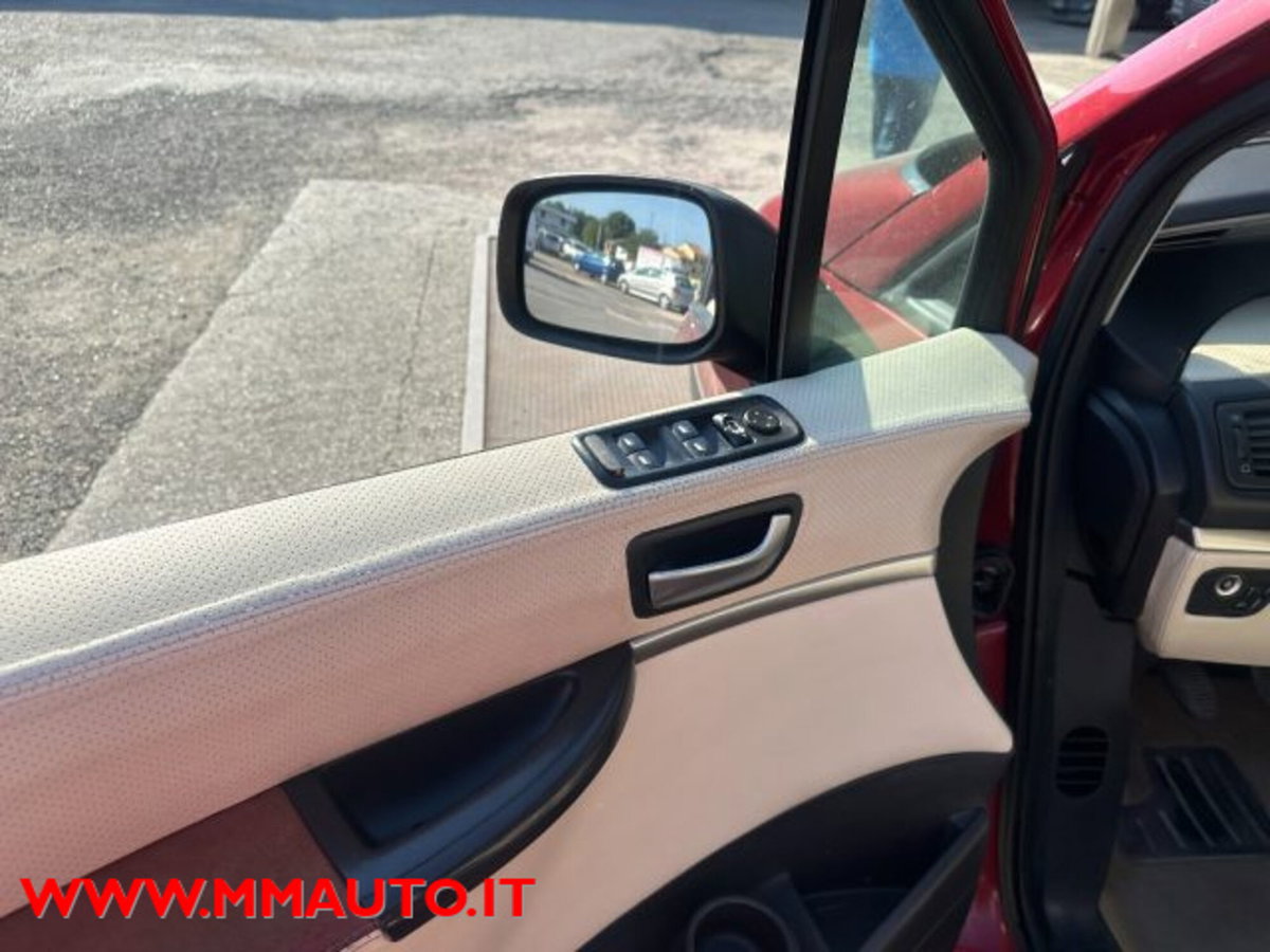 Peugeot 807 HDi FAP SV (9)