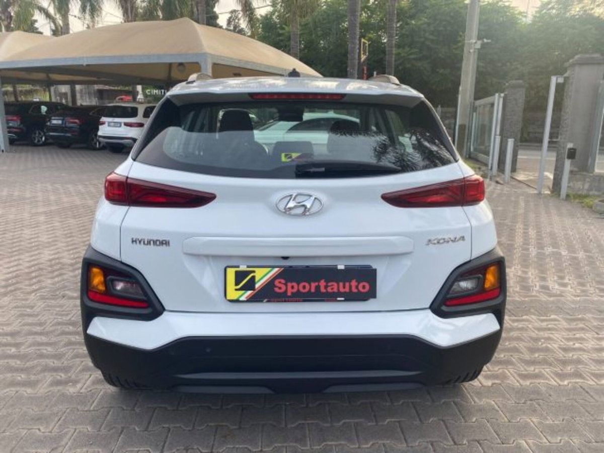 Hyundai Kona 1.6 CRDI 115 CV Classic (18)