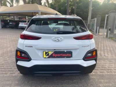 Hyundai Kona 1.6 CRDI 115 CV Classic (18)