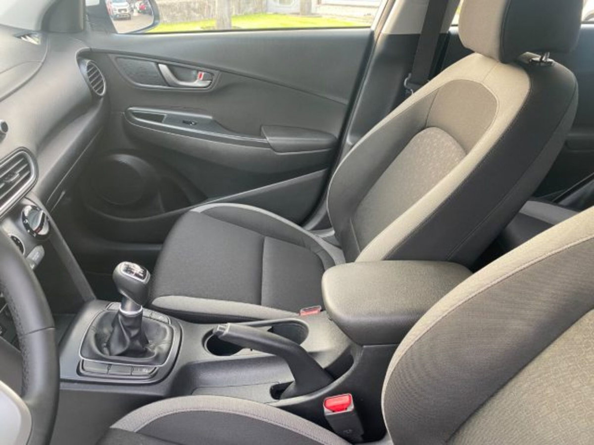 Hyundai Kona 1.6 CRDI 115 CV Classic (7)