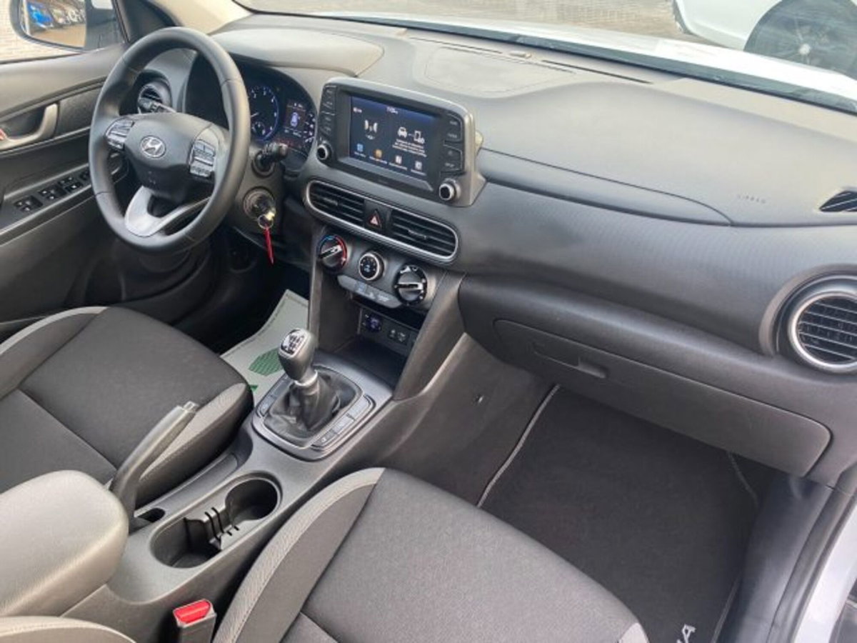 Hyundai Kona 1.6 CRDI 115 CV Classic (9)