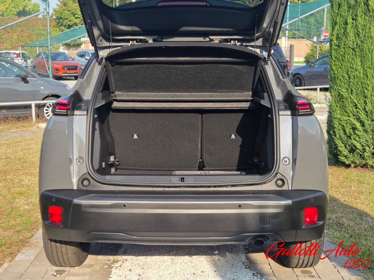 Peugeot 2008 1.2 turbo Allure 100cv (13)
