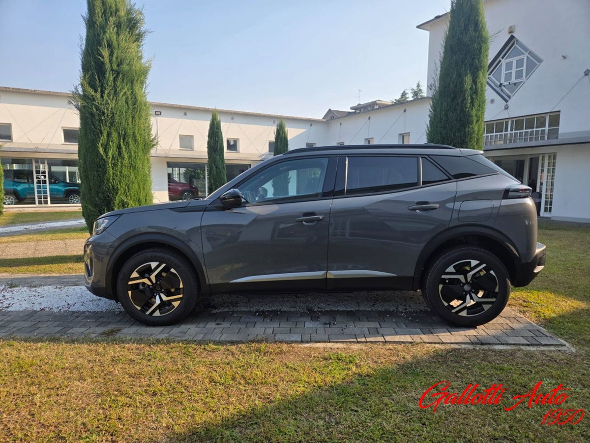 Peugeot 2008 1.2 turbo Allure 100cv (3)