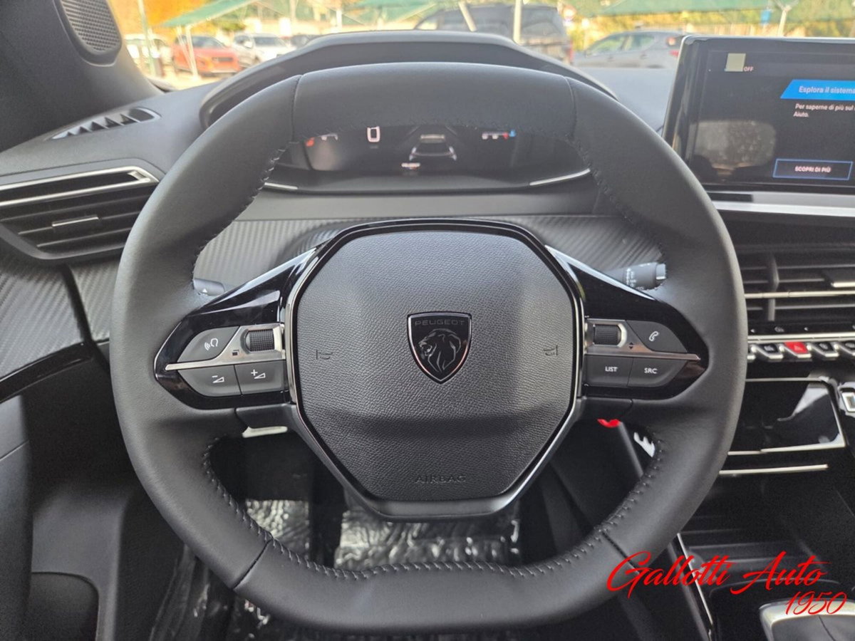 Peugeot 2008 1.2 turbo Allure 100cv (9)