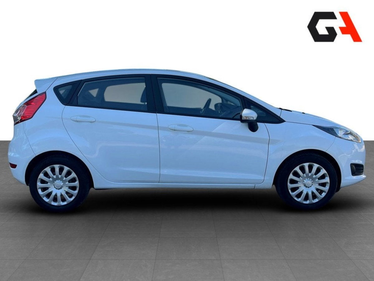 Ford Fiesta Plus 1.5 TDCi 75CV 5 porte (8)