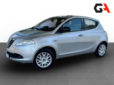Lancia Ypsilon 1.2 69 CV 5 porte Silver usata