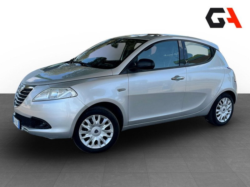 Lancia Ypsilon 1.2 69 CV 5 porte Silver