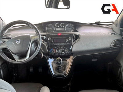 Lancia Ypsilon 1.2 69 CV 5 porte Silver (13)