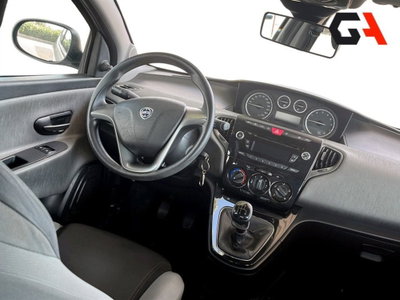 Lancia Ypsilon 1.2 69 CV 5 porte Silver (14)