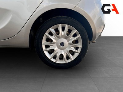 Lancia Ypsilon 1.2 69 CV 5 porte Silver (18)