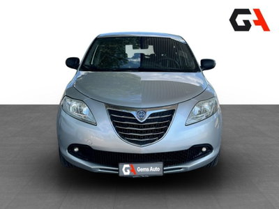 Lancia Ypsilon 1.2 69 CV 5 porte Silver (2)