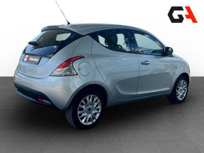 Lancia Ypsilon 1.2 69 CV 5 porte Silver (7)