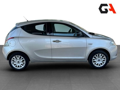 Lancia Ypsilon 1.2 69 CV 5 porte Silver (8)