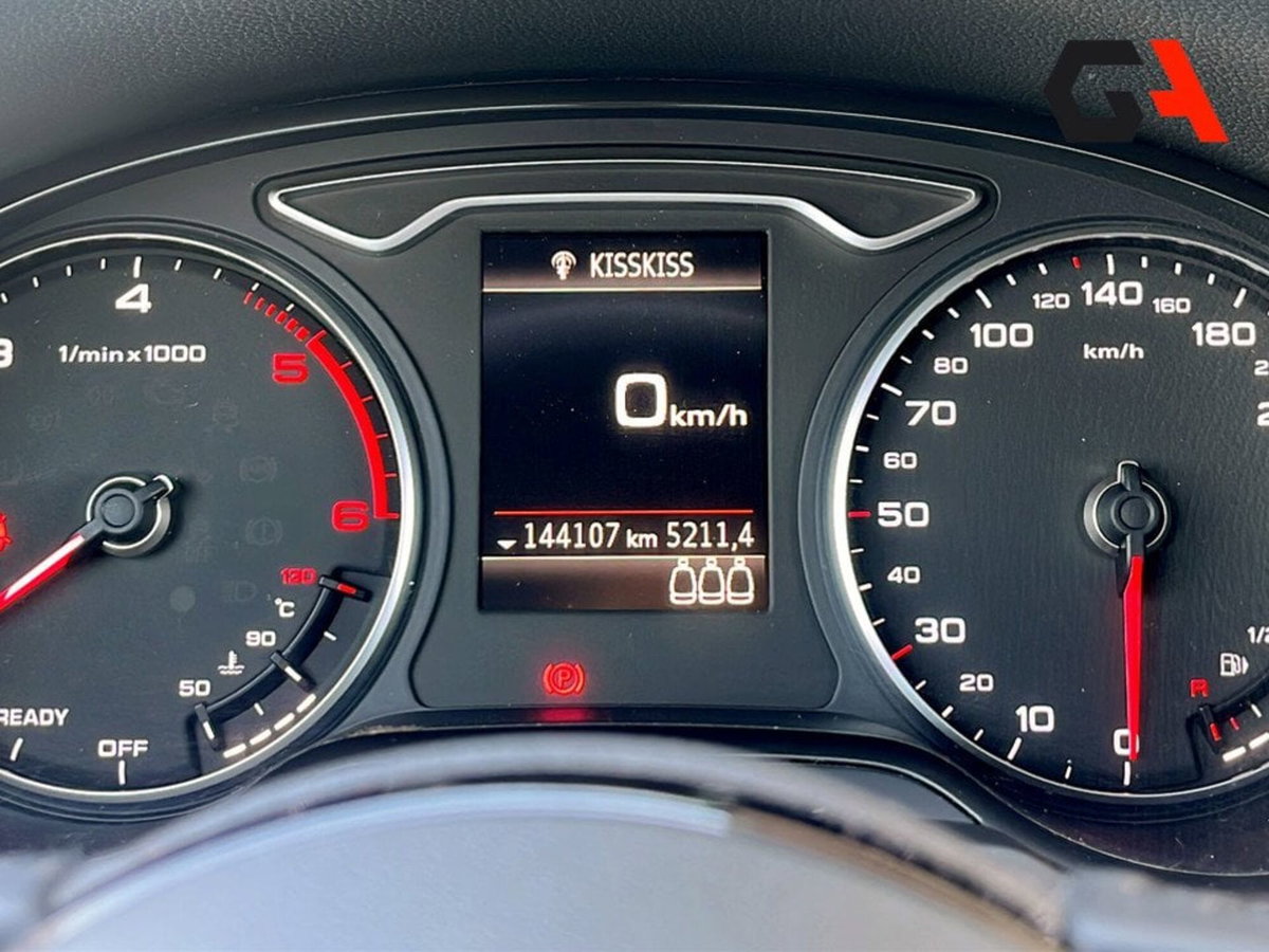 Audi A3 Sportback 1.6 TDI 116 CV Sport (11)
