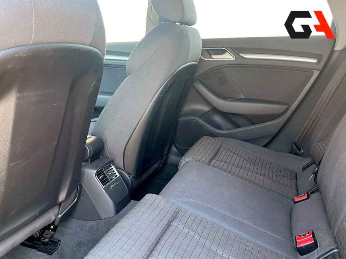 Audi A3 Sportback 1.6 TDI 116 CV Sport (17)