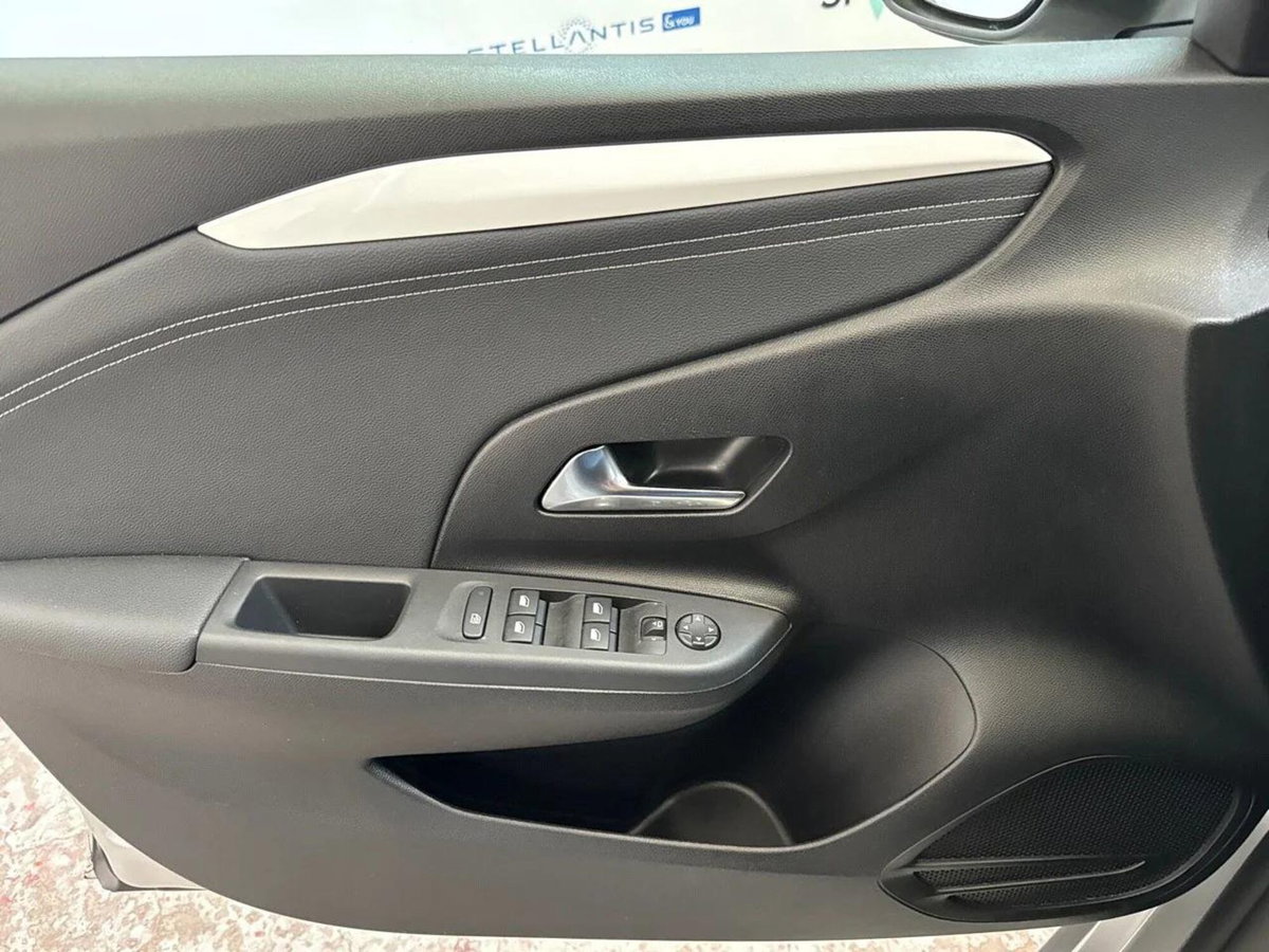 Opel Corsa 1.2 100 CV GS Line (16)