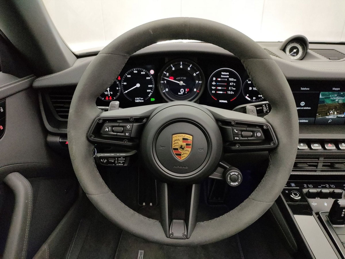 Porsche 911 Cabrio Targa 3.0 4 GTS (12)