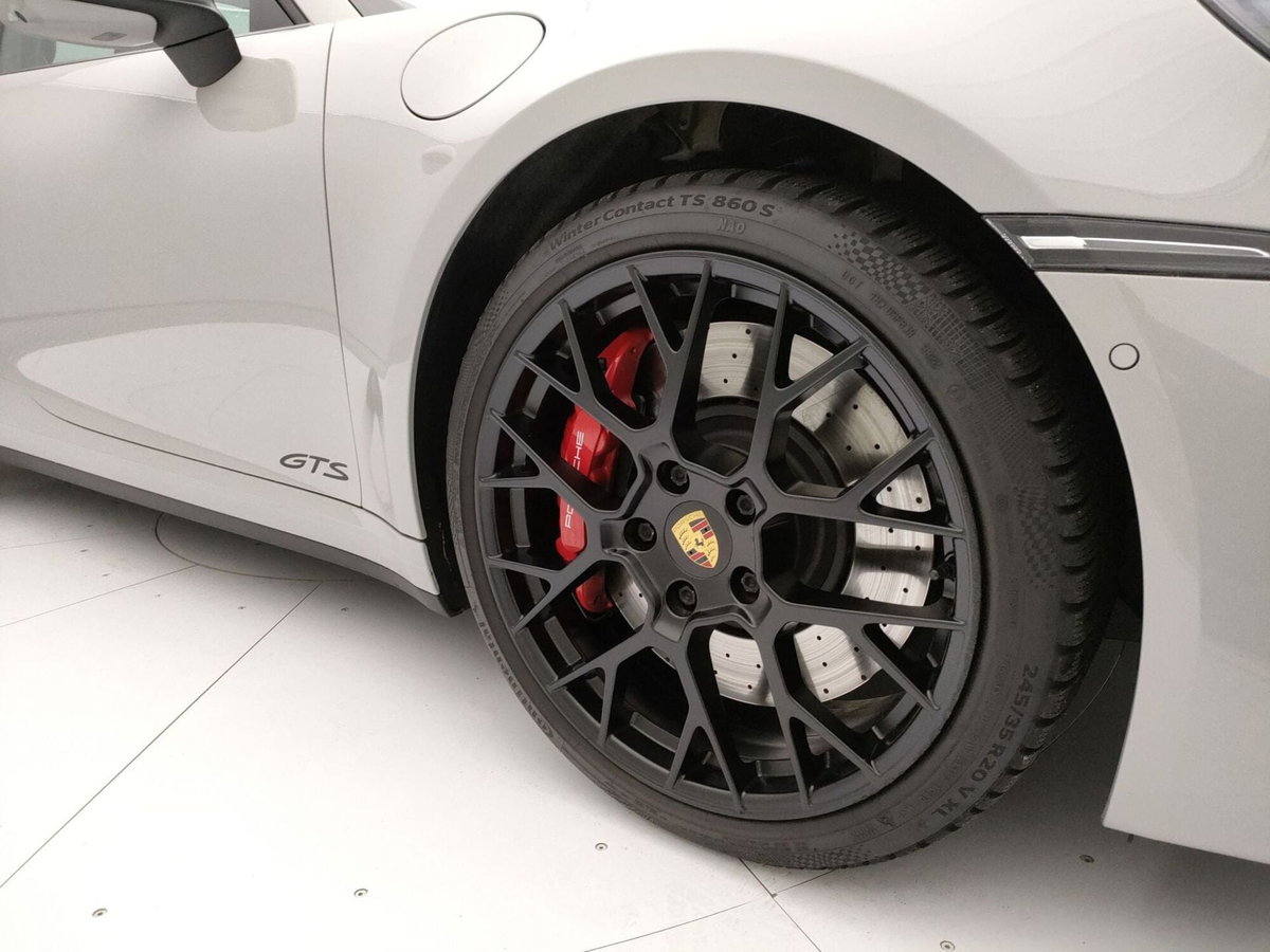 Porsche 911 Cabrio Targa 3.0 4 GTS (8)