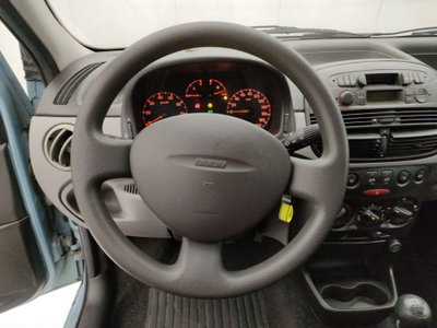 Fiat Punto 1.2 5 porte Actual (12)
