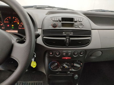 Fiat Punto 1.2 5 porte Actual (13)