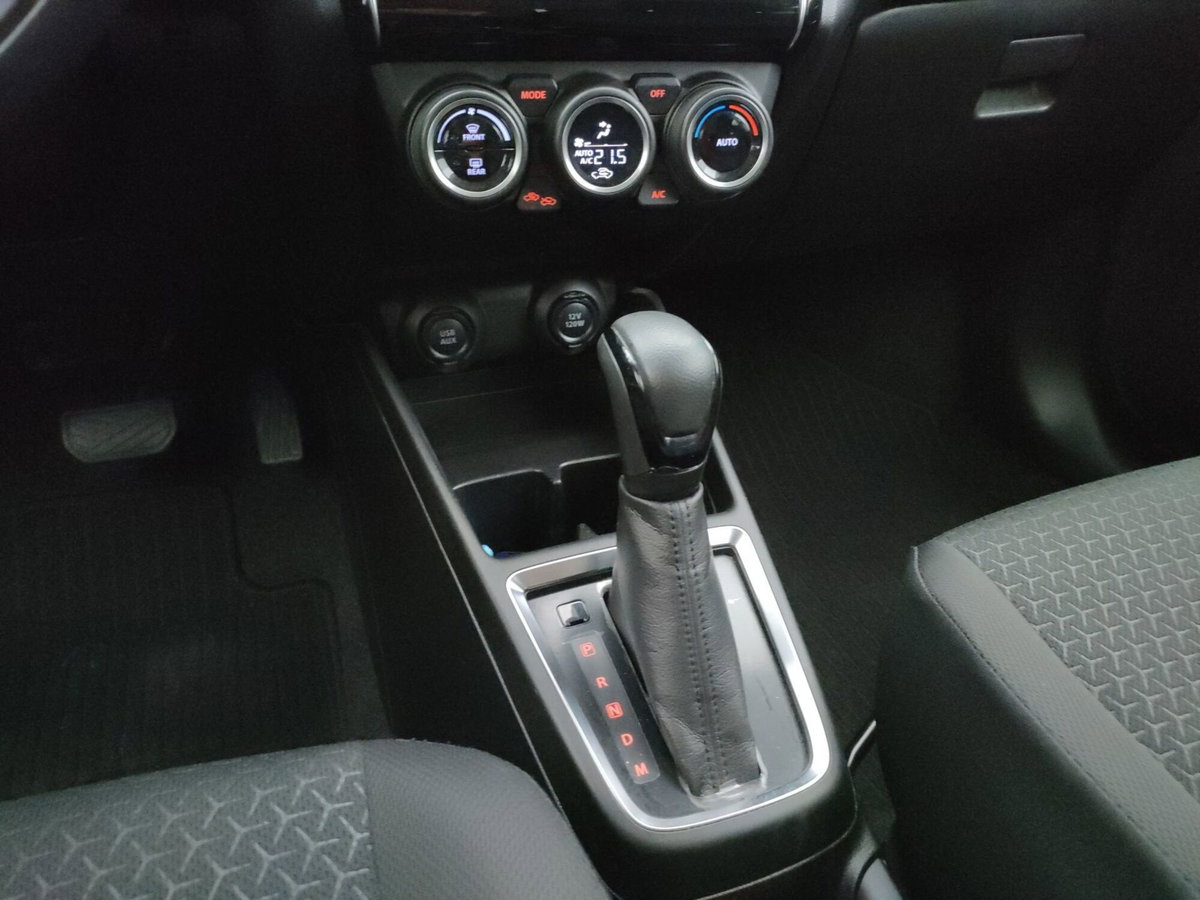 Suzuki Swift 1.2 Hybrid CVT Easy Top (14)
