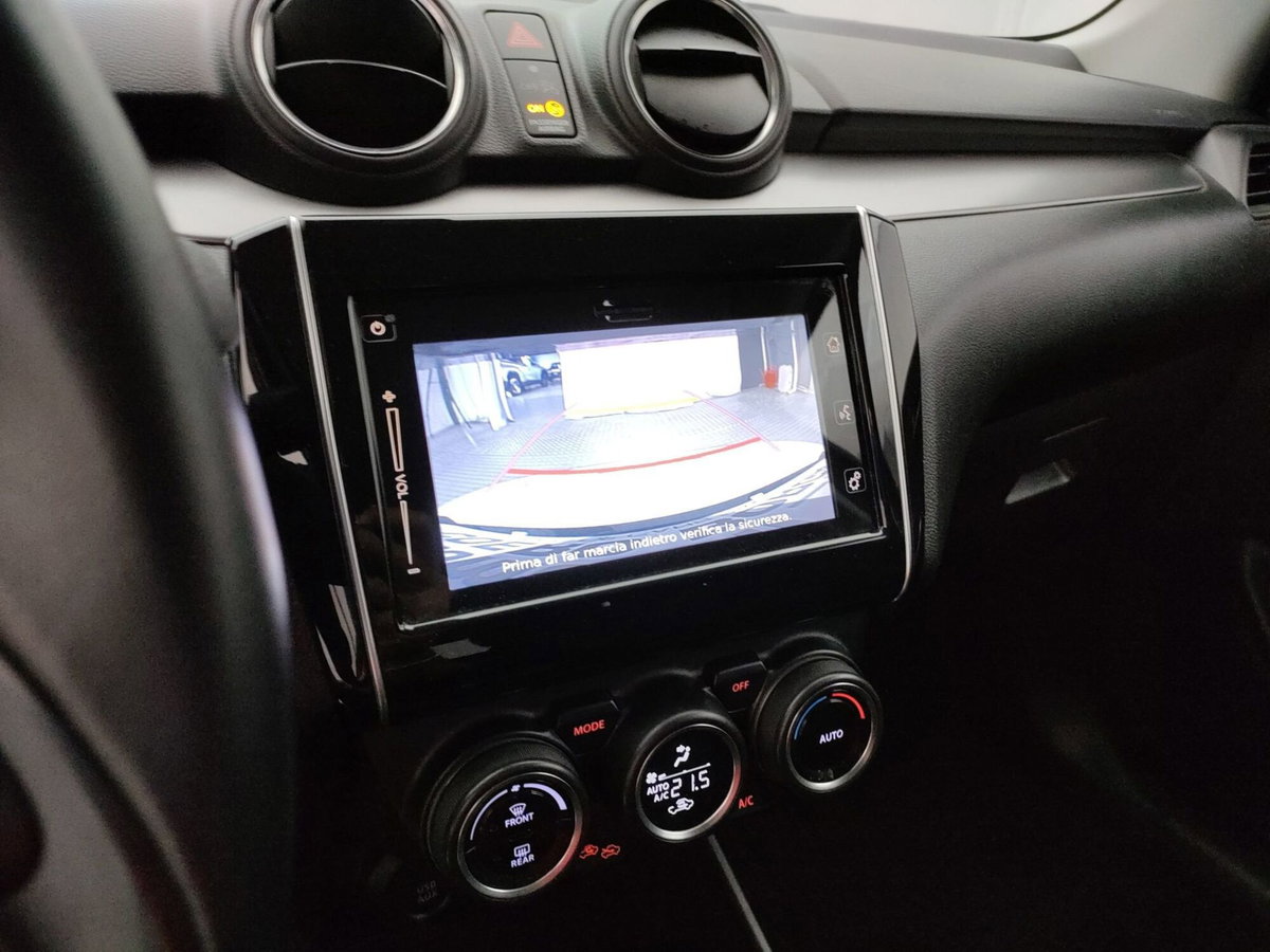 Suzuki Swift 1.2 Hybrid CVT Easy Top (18)