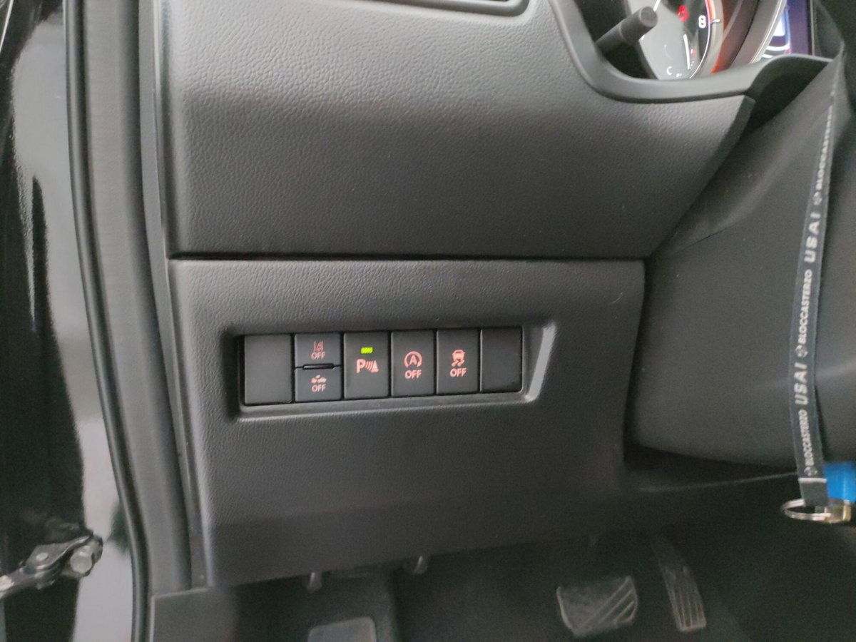 Suzuki Swift 1.2 Hybrid CVT Easy Top (19)