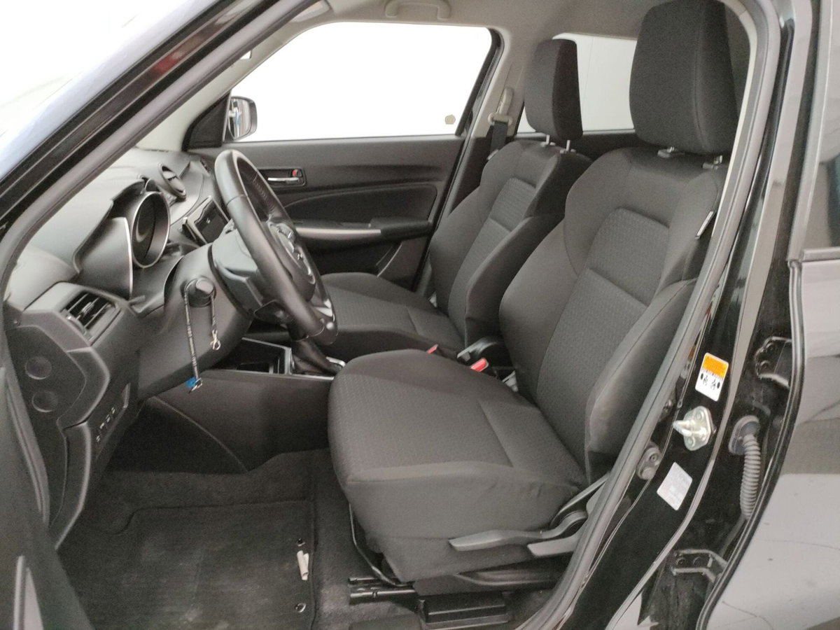 Suzuki Swift 1.2 Hybrid CVT Easy Top (7)