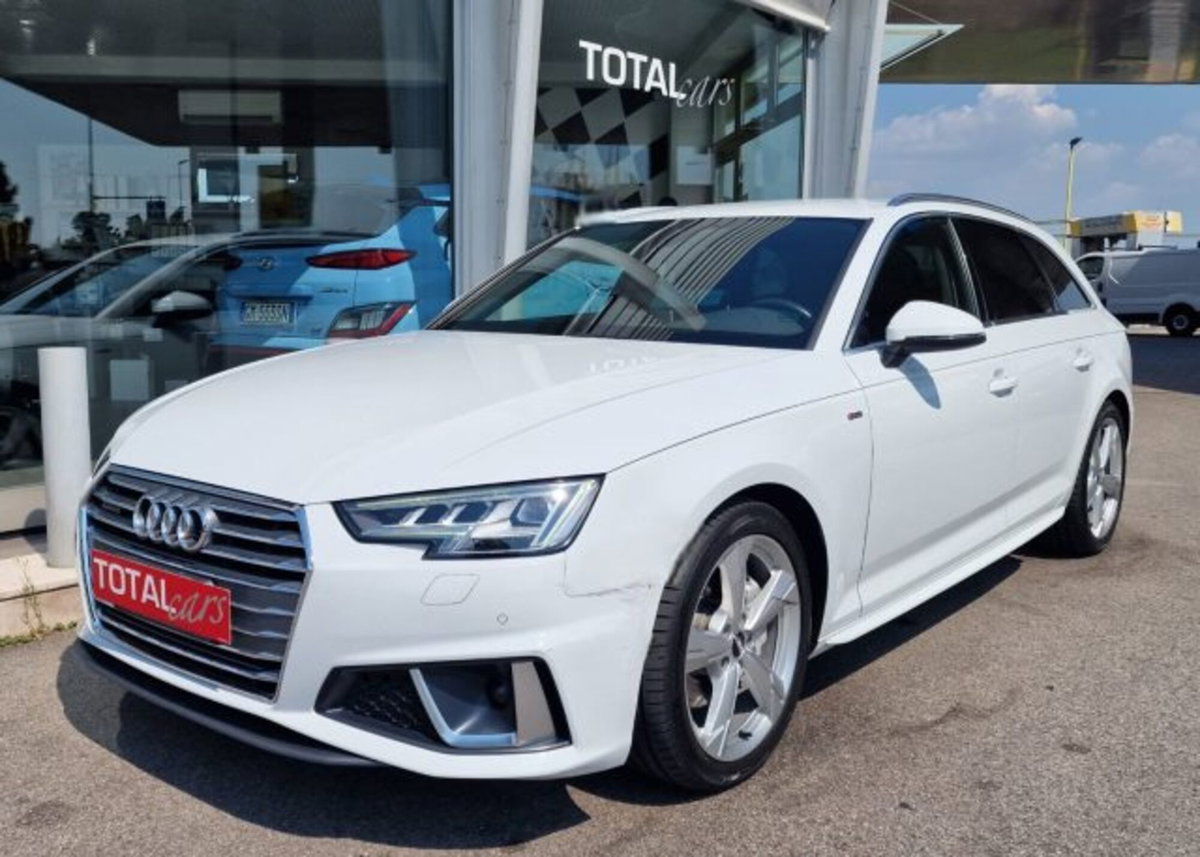 Audi A4 Avant 40 TDI quattro S tronic Business Sport