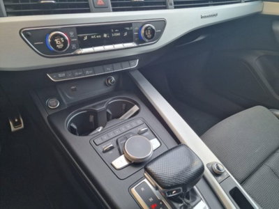 Audi A4 Avant 40 TDI quattro S tronic Business Sport (15)