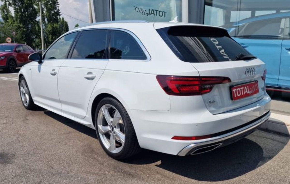 Audi A4 Avant 40 TDI quattro S tronic Business Sport (5)