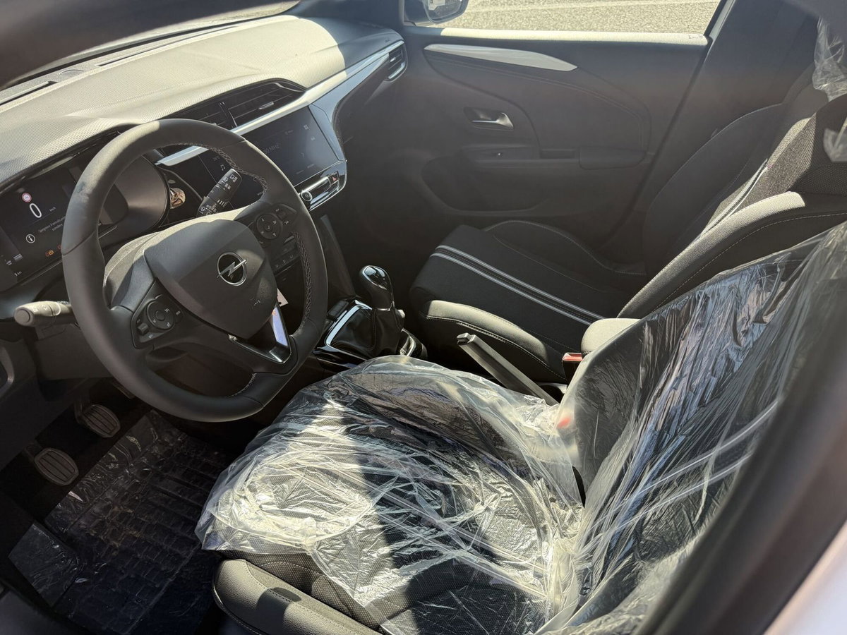 Opel Corsa 1.2 (6)