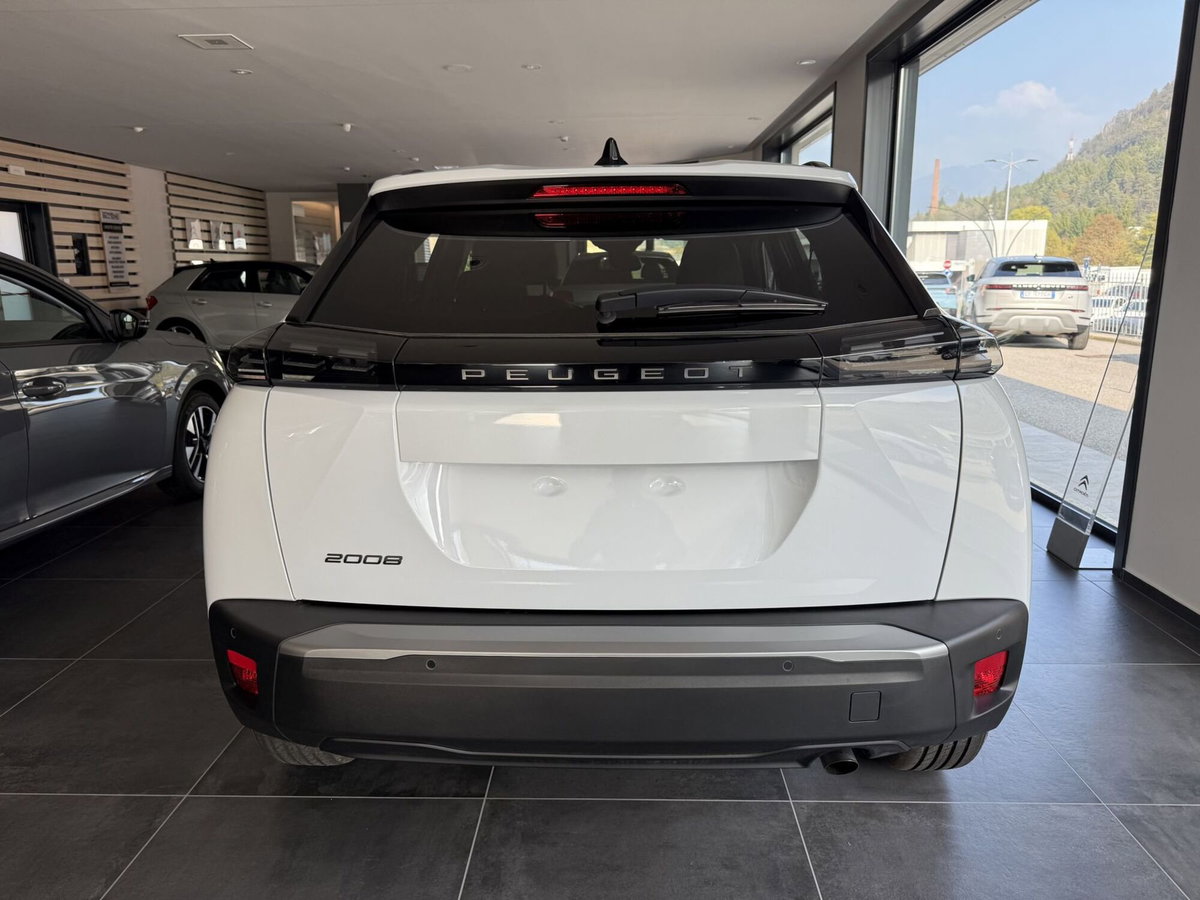 Peugeot 2008 1.2 hybrid Allure 110cv e-dcs6 (3)