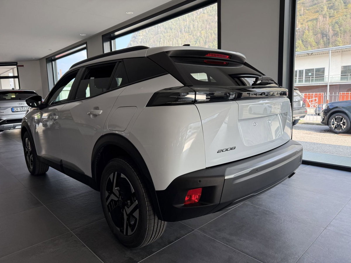 Peugeot 2008 1.2 hybrid Allure 110cv e-dcs6 (4)