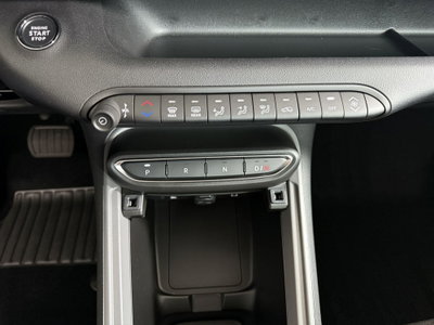 Jeep Avenger 1.2 turbo e-hybrid mhev Longitude fwd 110cv edct6 (13)