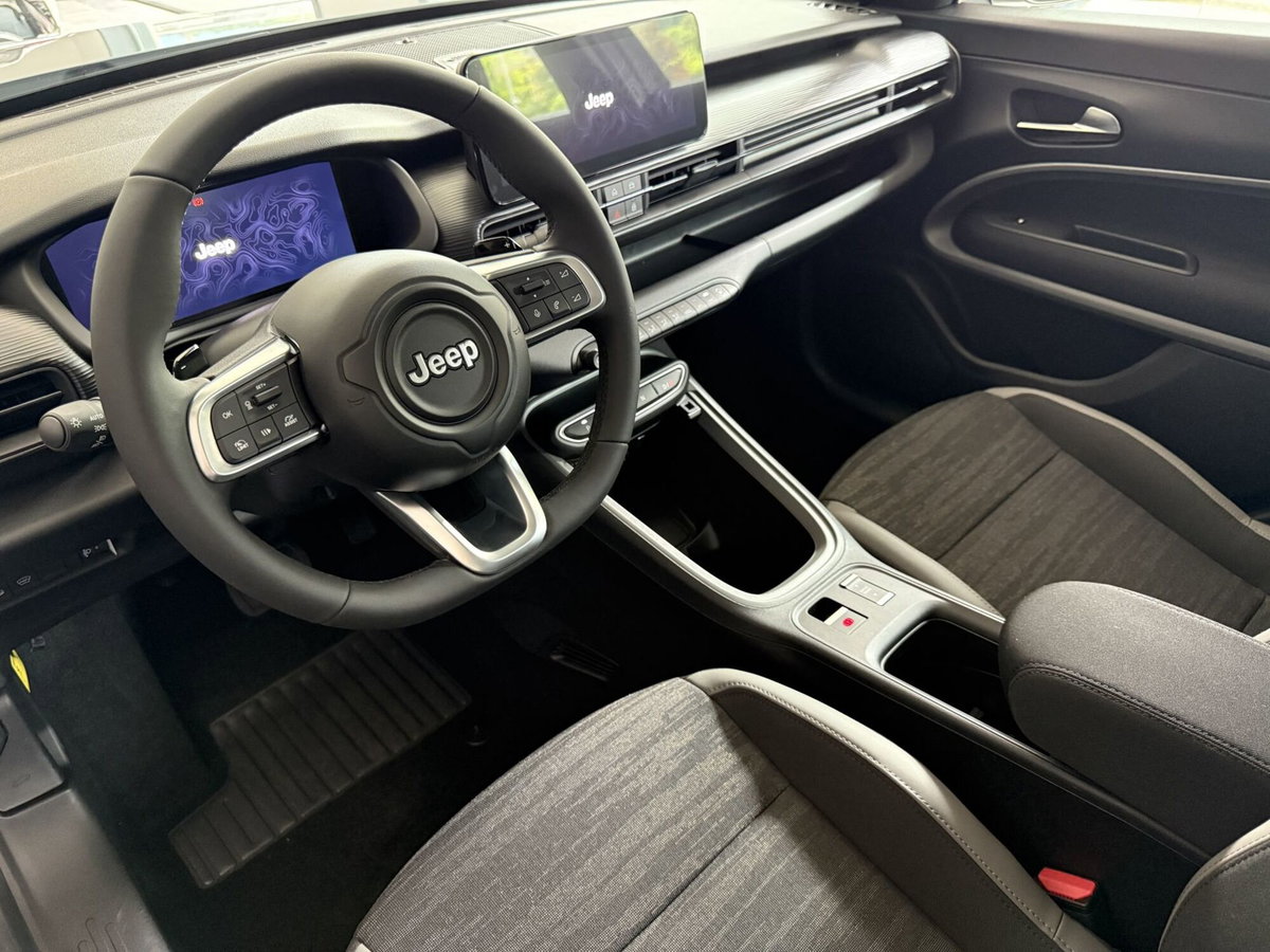 Jeep Avenger 1.2 turbo e-hybrid mhev Longitude fwd 110cv edct6 (7)
