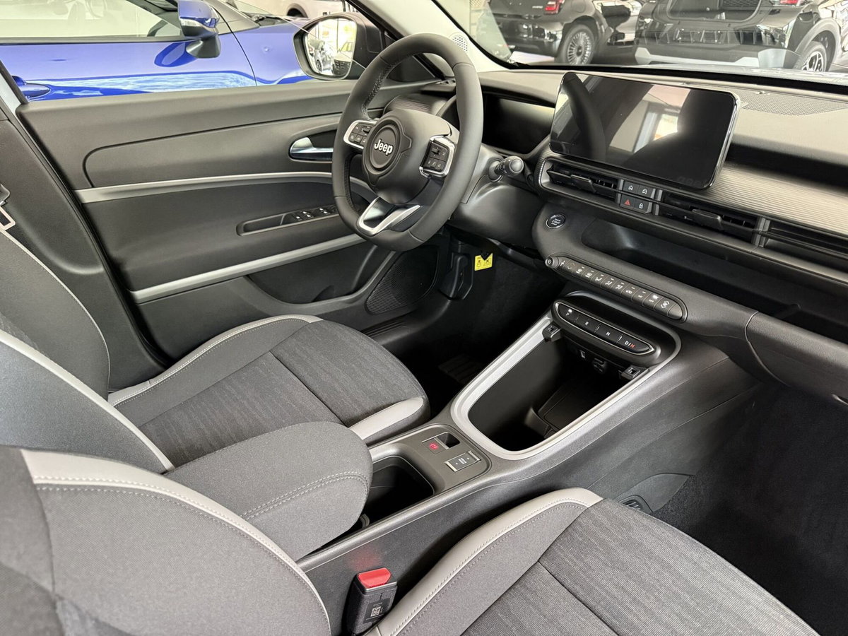 Jeep Avenger 1.2 turbo e-hybrid mhev Longitude fwd 110cv edct6 (9)