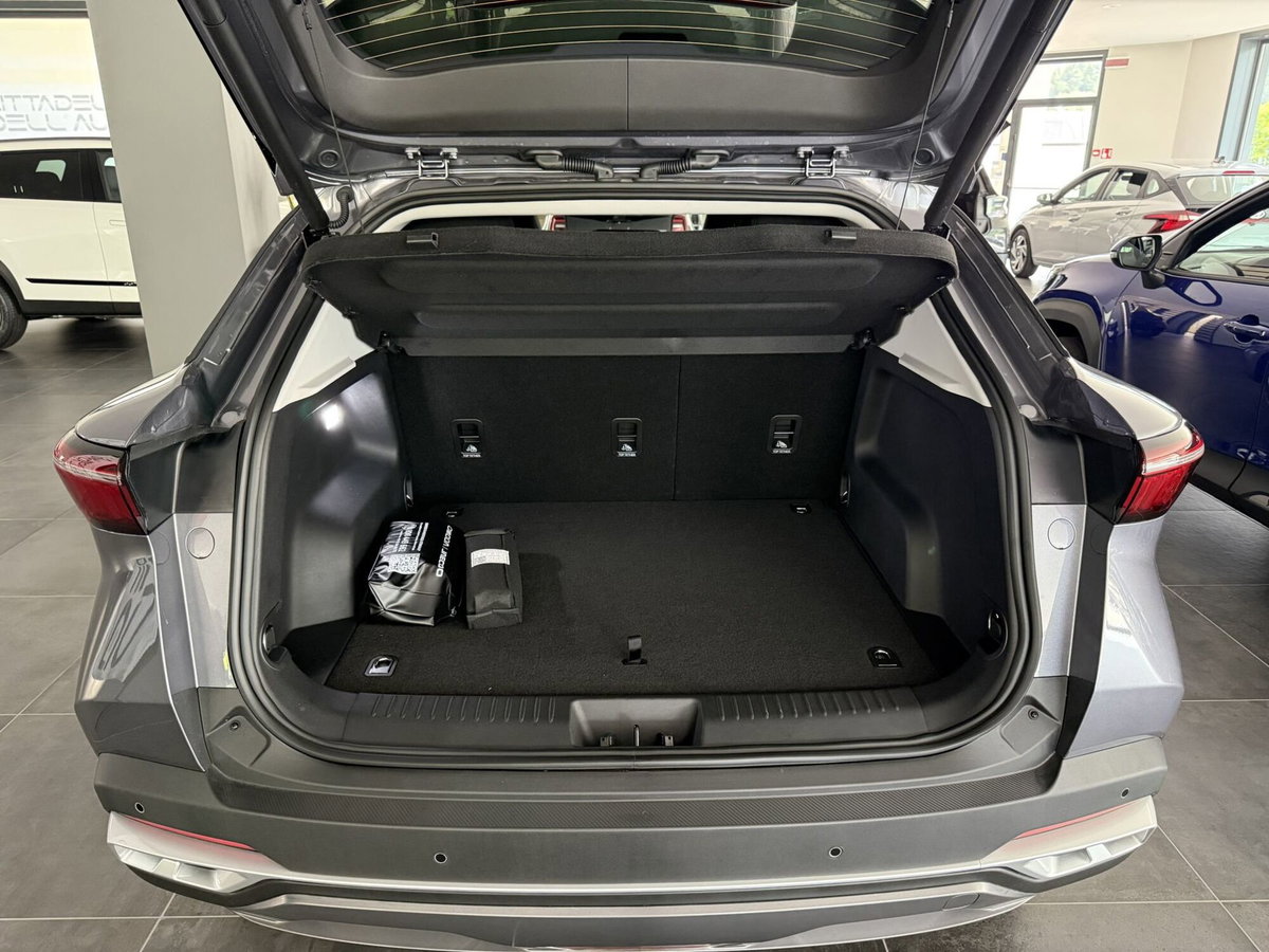 Omoda Omoda 5 SHS-H 1.5 tgdi hev Premium auto (17)